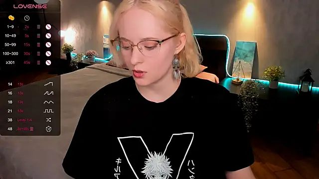 Aemilia  online show from 6, 2, 2025