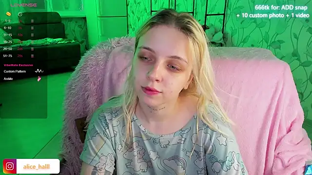 Alice Halle online show from 15, 12, 2024