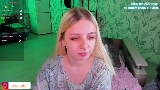 Alice Halle online show from 4, 1, 2025