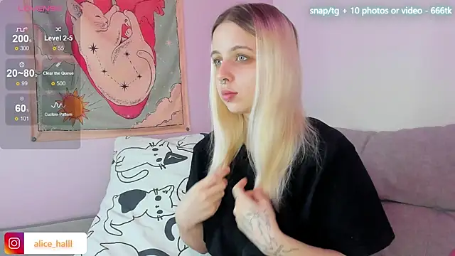 Alice Halle online show from 5, 3, 2025