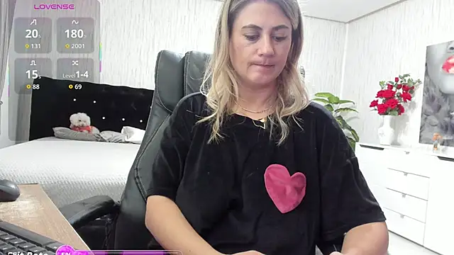 KattyeFox online show from 27, 11, 2025