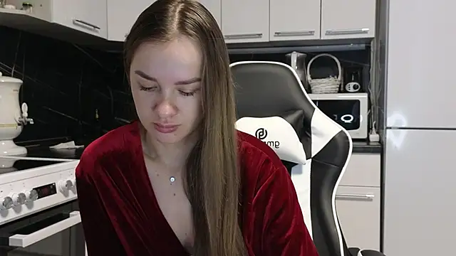 Strip-Lady online show from 13, 2, 2025