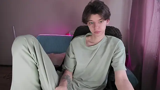 Liam sexy1 online show from 14, 3, 2025