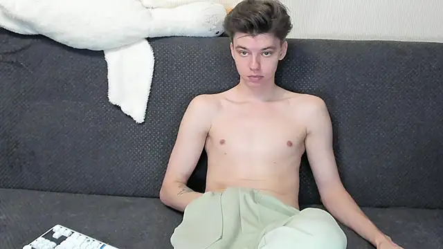 Liam sexy1 online show from 25, 11, 2025