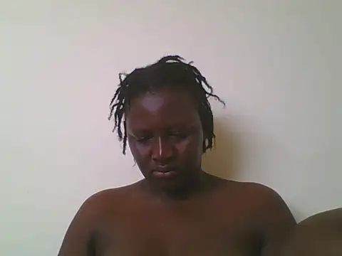 Snapshot of Heavy_ass chatting on 16, 10, 2025 Heavy ass online show from 16, 10, 2025