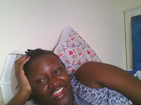 Snapshot of Heavy_ass chatting on 8, 11, 2025 Heavy ass online show from 8, 11, 2025