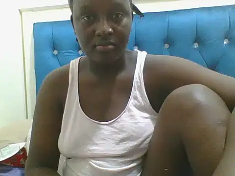 Snapshot of Heavy_ass chatting on 12, 11, 2025 Heavy ass online show from 12, 11, 2025