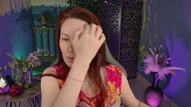 VandaRossi online show from 10, 10, 2025