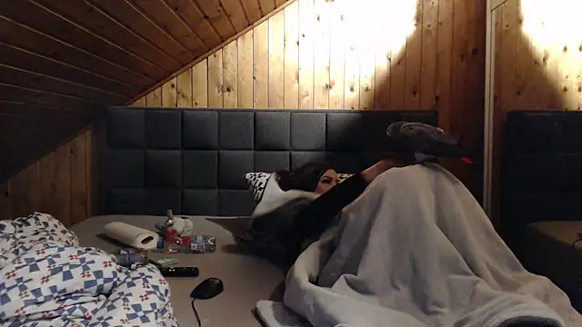 BoeseMoni1998 online show from 5, 2, 2025