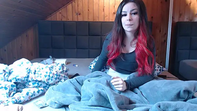 BoeseMoni1998 online show from 12, 2, 2025