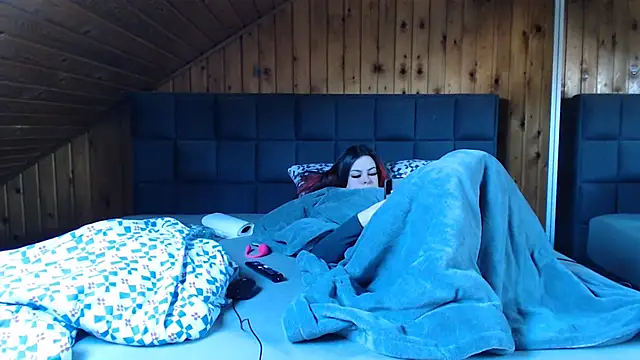 BoeseMoni1998 online show from 18, 2, 2025