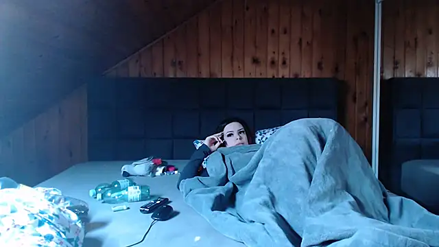 BoeseMoni1998 online show from 21, 2, 2025