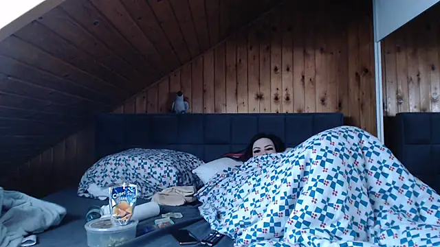 BoeseMoni1998 online show from 30, 9, 2025