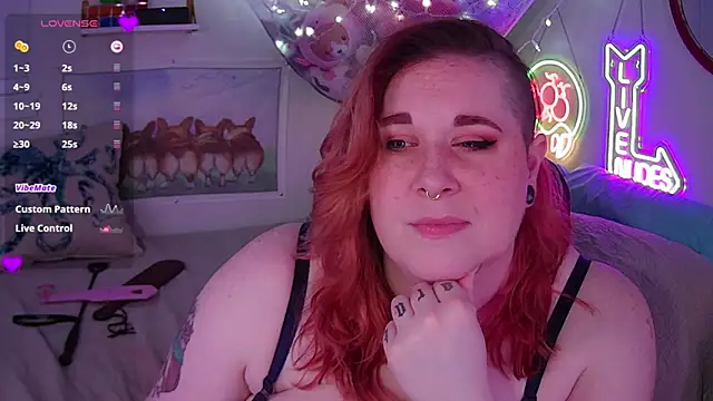 Snapshot of opalreigning chatting on 10, 3, 2025 opalreigning online show from 10, 3, 2025