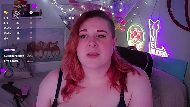 Snapshot of opalreigning chatting on 15, 3, 2025 opalreigning online show from 15, 3, 2025