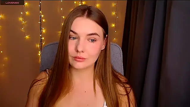 Snapshot of Glory_air chatting on 4, 10, 2025 Glory air online show from 4, 10, 2025