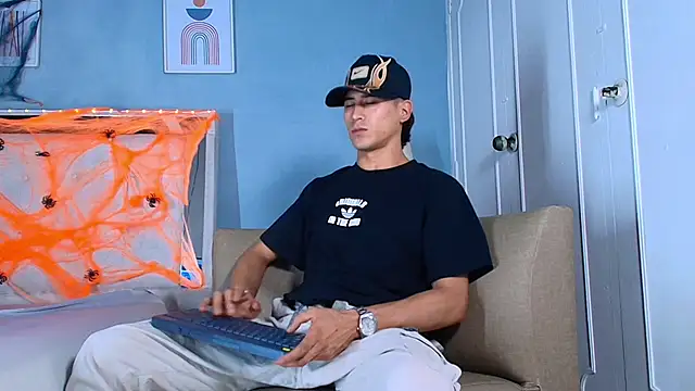 Jhonn Rhyss online show from 5, 10, 2025