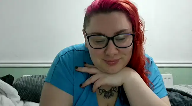 Snapshot of Bustycurves chatting on 12, 12, 2024 Bustycurves online show from 12, 12, 2024