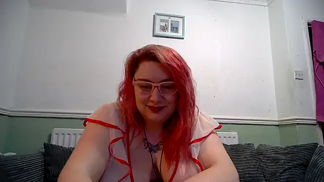 Snapshot of Bustycurves chatting on 7, 2, 2025 Bustycurves online show from 7, 2, 2025