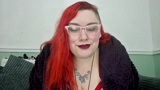 Snapshot of Bustycurves chatting on 9, 2, 2025 Bustycurves online show from 9, 2, 2025