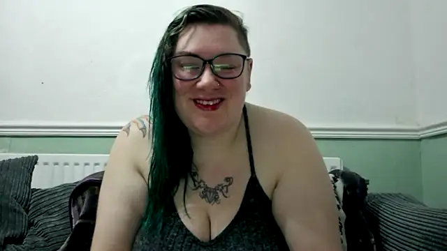 Snapshot of Bustycurves chatting on 12, 3, 2025 Bustycurves online show from 12, 3, 2025