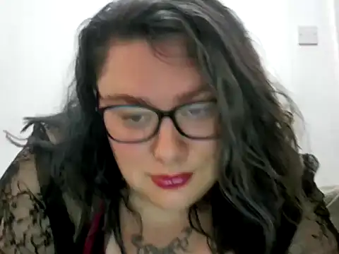 Snapshot of Bustycurves chatting on 27, 9, 2025 Bustycurves online show from 27, 9, 2025