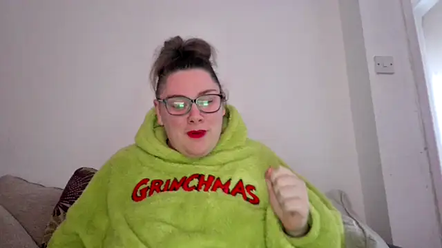 Snapshot of Bustycurves chatting on 22, 11, 2025 Bustycurves online show from 22, 11, 2025