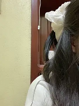 minmin2kk5 online show from 8, 3, 2025