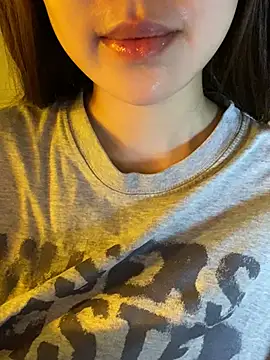 minmin2kk5 online show from 22, 4, 2026