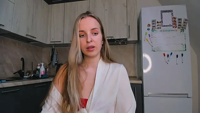 violet blue eyes online show from 6, 2, 2025