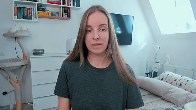 violet blue eyes online show from 19, 5, 2026