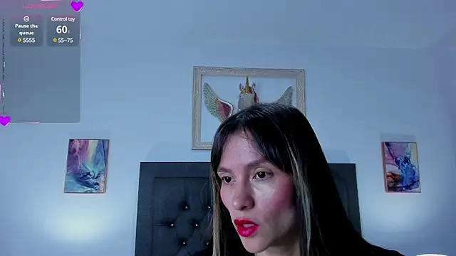 Snapshot of manu_lara chatting on 8, 3, 2025 manu lara online show from 8, 3, 2025