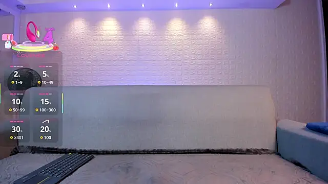 violet scott online show from 24, 2, 2025