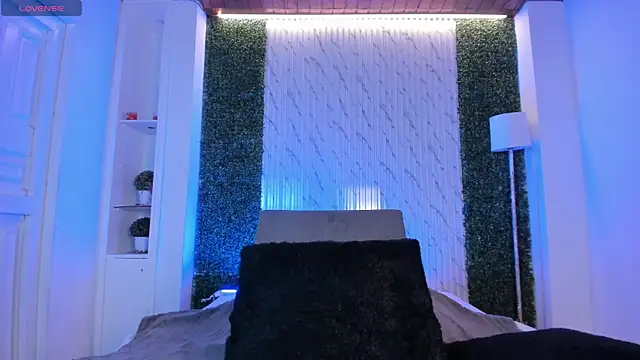 violet scott online show from 11, 9, 2025