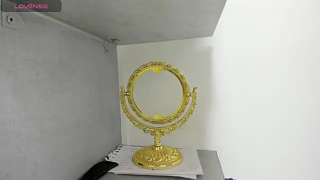 Cherllynn online show from 10, 11, 2025