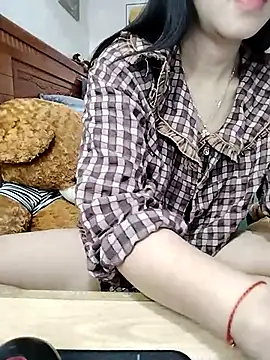 cream1299 online show from 22, 3, 2025