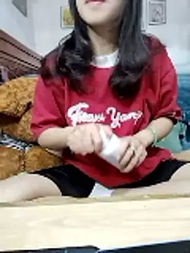 Snapshot of cream1299 chatting on 16, 1, 2026 cream1299 online show from 16, 1, 2026