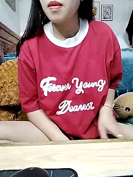 Snapshot of cream1299 chatting on 24, 2, 2026 cream1299 online show from 24, 2, 2026