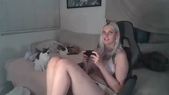 Snapshot of BonnieBazz chatting on 20, 3, 2025 BonnieBazz online show from 20, 3, 2025