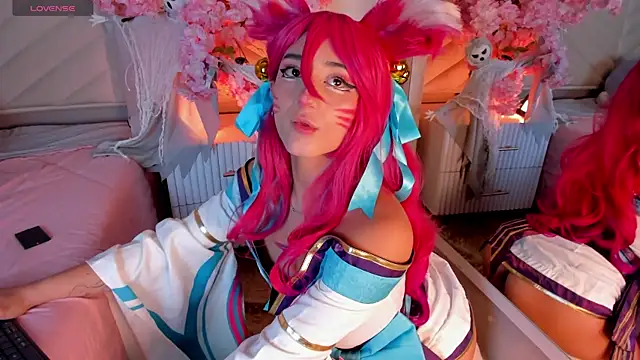 miia  baker online show from 31, 10, 2025