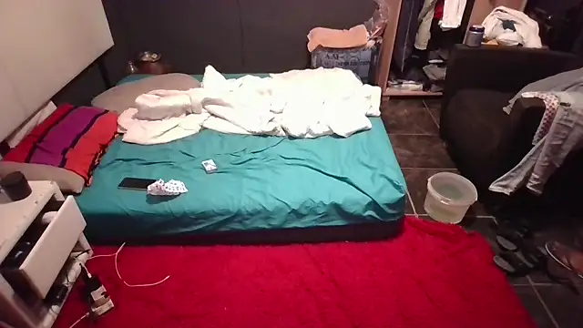 Snapshot of THEEBOSSTEE chatting on 6, 11, 2025 THEEBOSSTEE online show from 6, 11, 2025