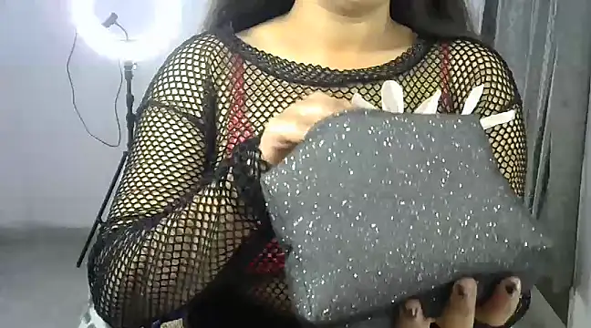 Hazel Doll9 online show from 5, 3, 2025