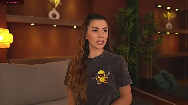 JustinneJade online show from 9, 10, 2025