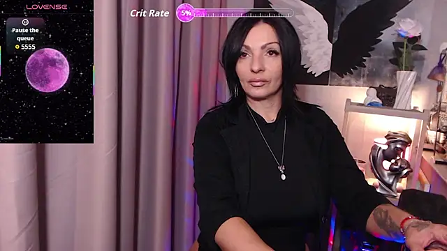 Snapshot of israakarmaa chatting on 4, 11, 2025 israakarmaa online show from 4, 11, 2025