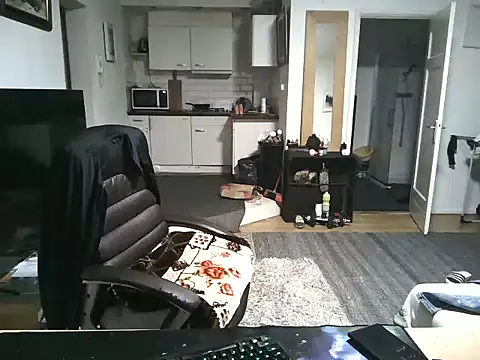 mihaimichael online show from 10, 3, 2025