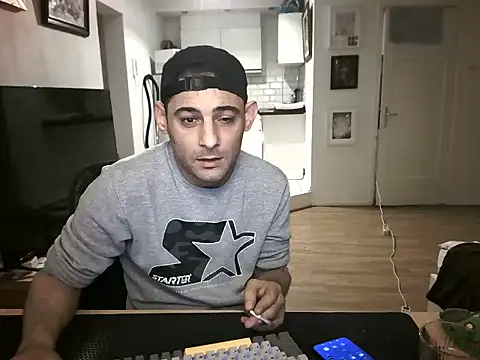 Snapshot of mihaimichael chatting on 3, 7, 2026 mihaimichael online show from 3, 7, 2026