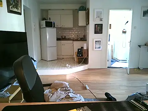 Snapshot of mihaimichael chatting on 21, 7, 2026 mihaimichael online show from 21, 7, 2026