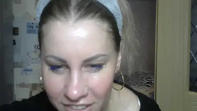 TherestlessKitty online show from 21, 2, 2025