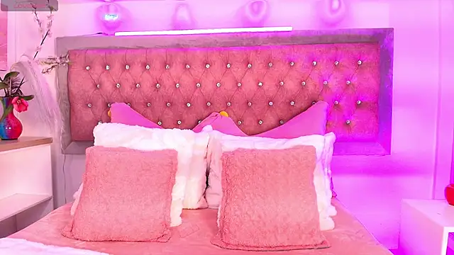 Snapshot of Tayzon_Foxxx chatting on 26, 10, 2025 Tayzon Foxxx online show from 26, 10, 2025