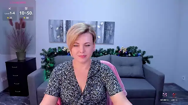 Snapshot of Julia_Wilsone chatting on 4, 1, 2025 Julia Wilsone online show from 4, 1, 2025